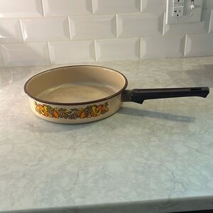 Vintage 10”inch enamel 1970’s skillet with Mushroom and fruit design.